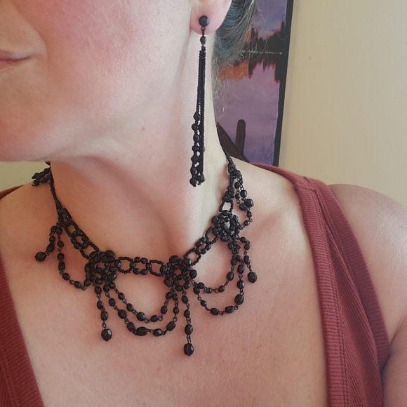Black Chandelier Jewelry set - Picture 2 of 5